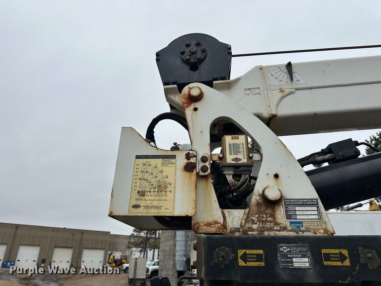 image for item DT6445 2019 Kenworth T370 utility / service truck