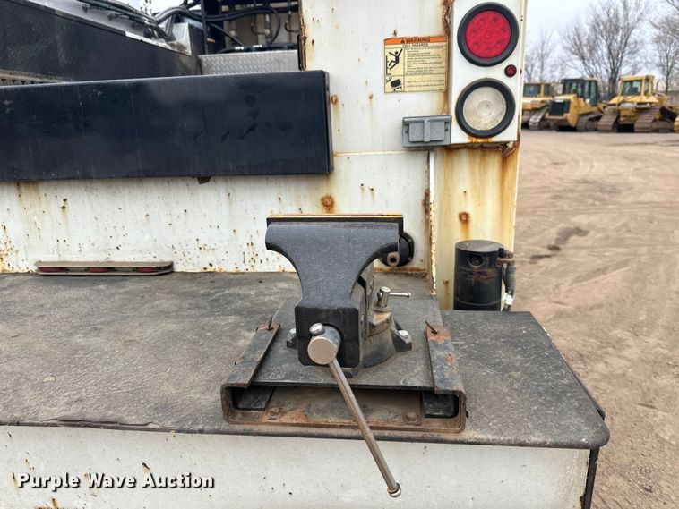 image for item DT6445 2019 Kenworth T370 utility / service truck