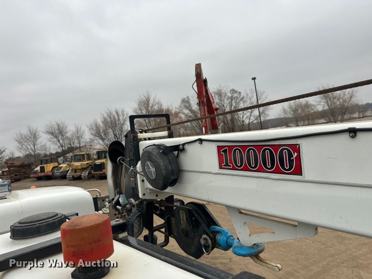 image for item DT6445 2019 Kenworth T370 utility / service truck