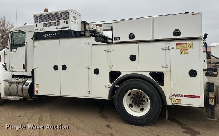 image for item DT6445 2019 Kenworth T370 utility / service truck