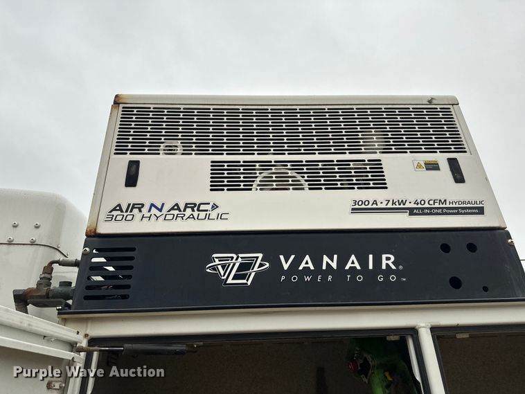 image for item DT6445 2019 Kenworth T370 utility / service truck