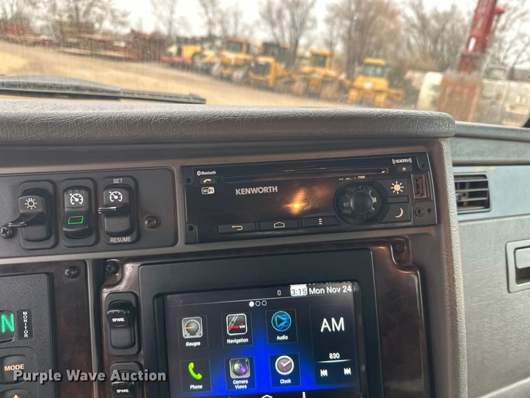 image for item DT6445 2019 Kenworth T370 utility / service truck