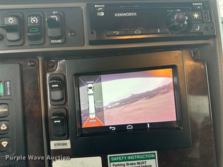 image for item DT6445 2019 Kenworth T370 utility / service truck