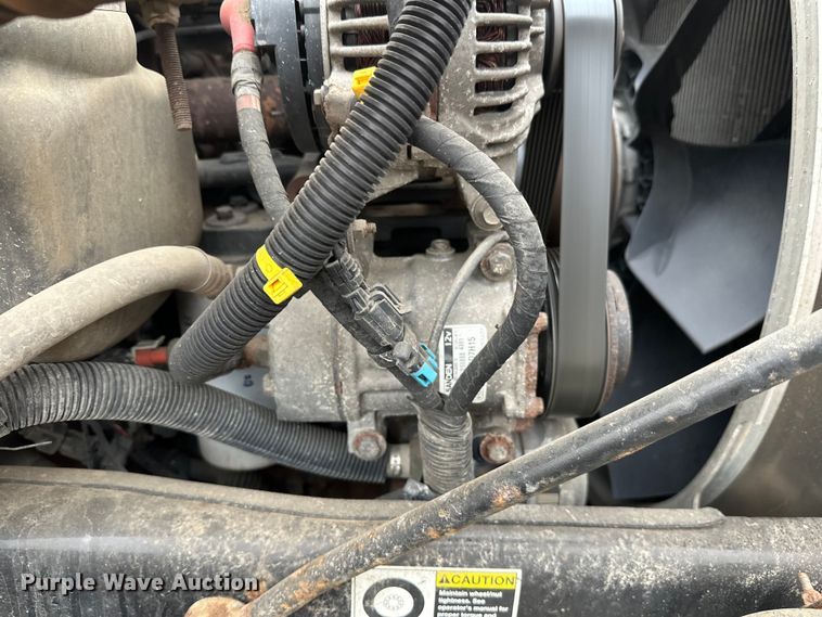 image for item DT6445 2019 Kenworth T370 utility / service truck