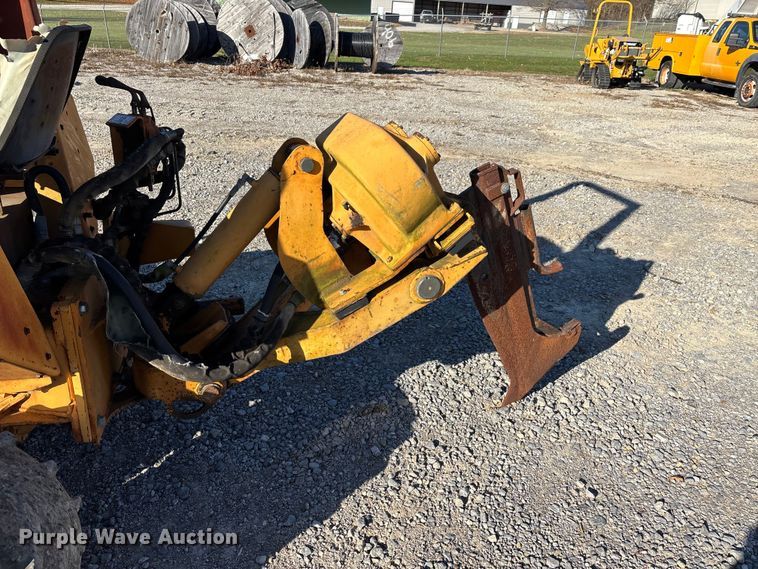 image for item DU1420 1994 Case 460 cable plow