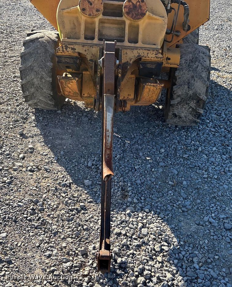image for item DU1420 1994 Case 460 cable plow