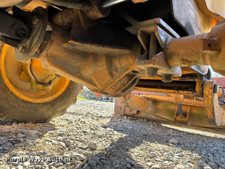 image for item DU1420 1994 Case 460 cable plow