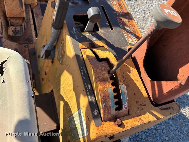 image for item DU1420 1994 Case 460 cable plow