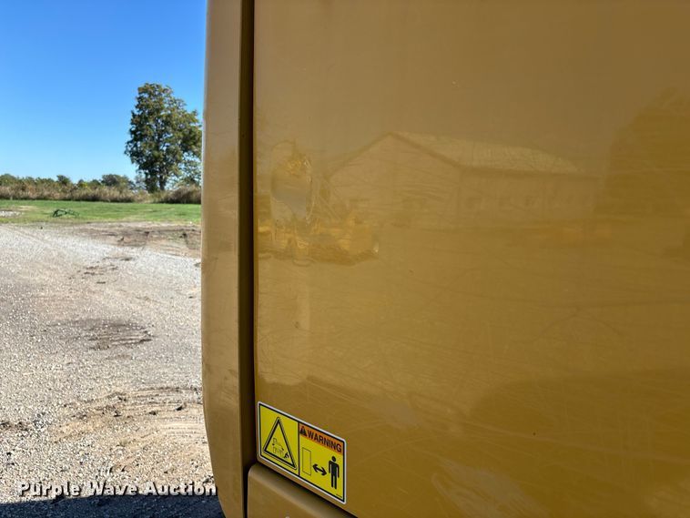 image for item DU1437 2018 Caterpillar 326F L long reach excavator