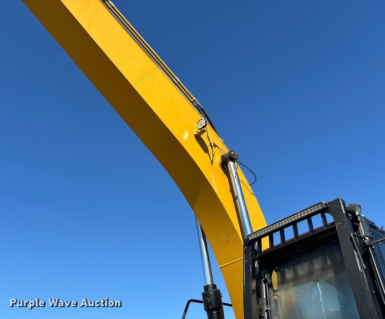 image for item DU1437 2018 Caterpillar 326F L long reach excavator