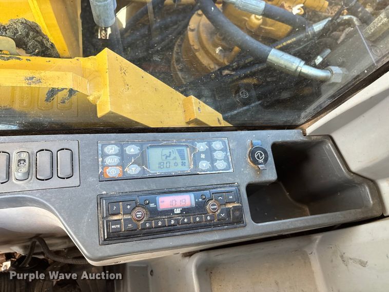 image for item DU1437 2018 Caterpillar 326F L long reach excavator
