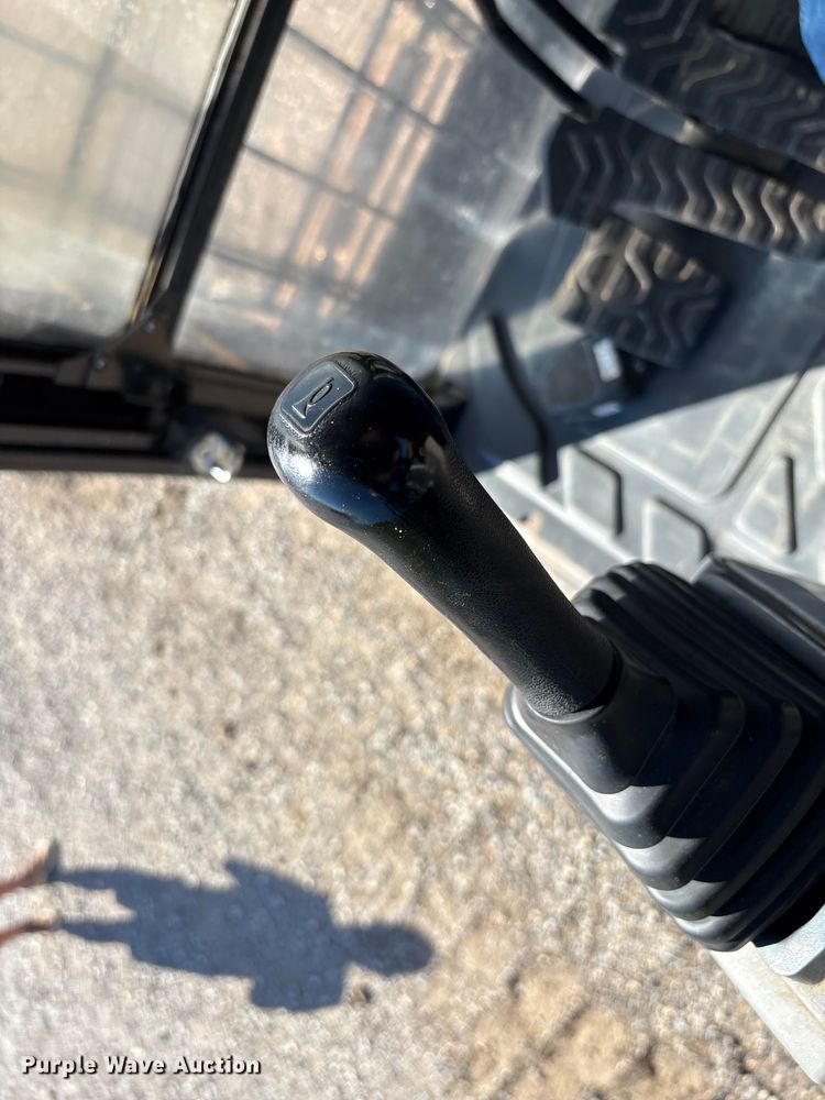 image for item DU1437 2018 Caterpillar 326F L long reach excavator