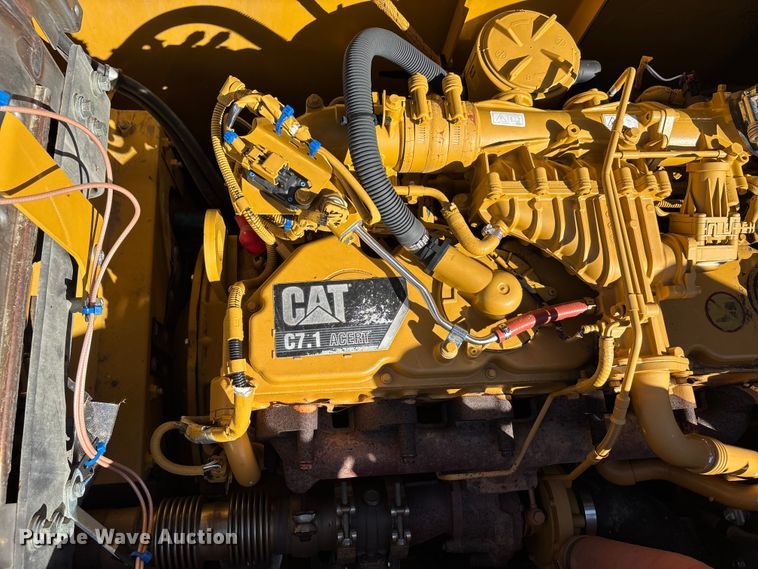 image for item DU1437 2018 Caterpillar 326F L long reach excavator