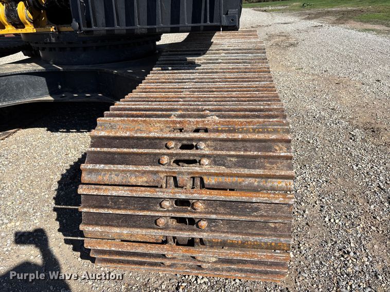 image for item DU1437 2018 Caterpillar 326F L long reach excavator