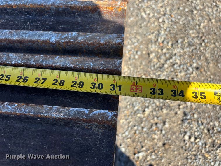 image for item DU1437 2018 Caterpillar 326F L long reach excavator