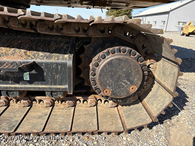 image for item DU1437 2018 Caterpillar 326F L long reach excavator