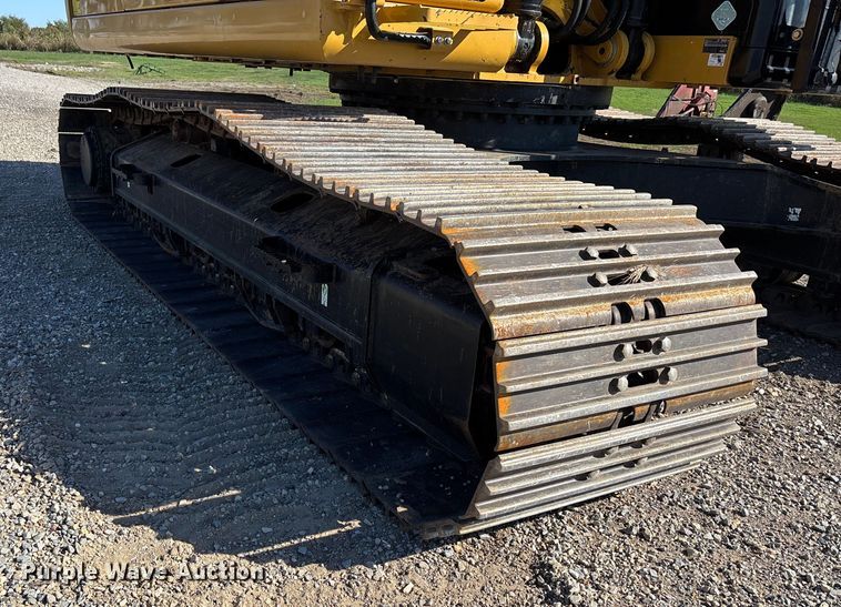 image for item DU1437 2018 Caterpillar 326F L long reach excavator