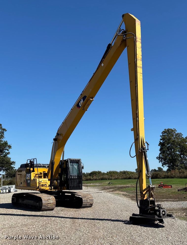 EXCAVADORA 2018 CATERPILLAR 326FL