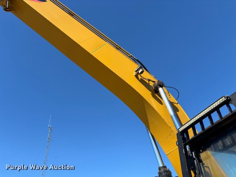 image for item DU1438 2018 Caterpillar 326F L long reach excavator