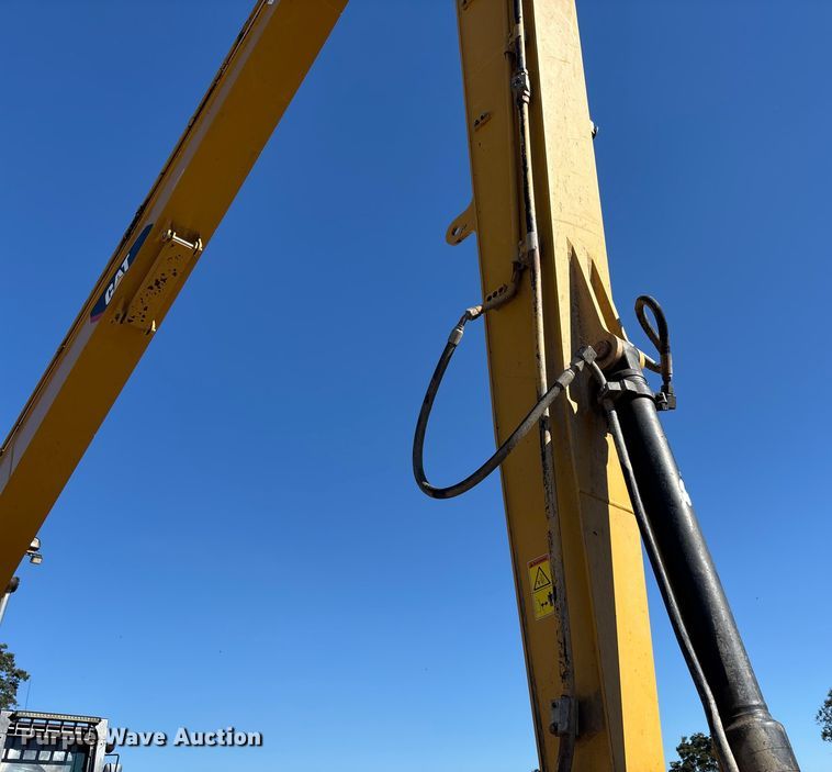image for item DU1438 2018 Caterpillar 326F L long reach excavator