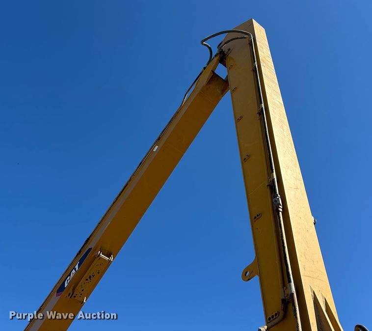 image for item DU1438 2018 Caterpillar 326F L long reach excavator