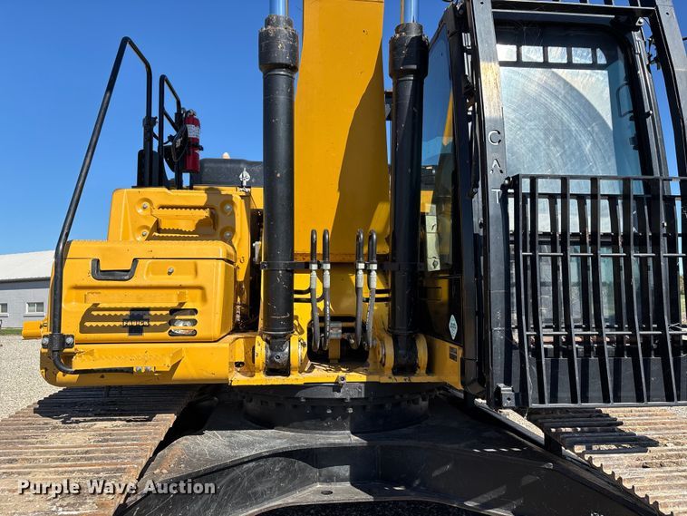 image for item DU1438 2018 Caterpillar 326F L long reach excavator