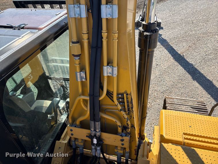 image for item DU1438 2018 Caterpillar 326F L long reach excavator