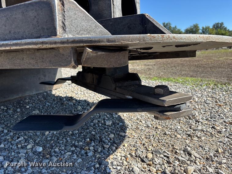 image for item DU1438 2018 Caterpillar 326F L long reach excavator