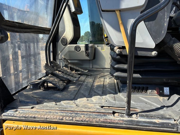 image for item DU1438 2018 Caterpillar 326F L long reach excavator