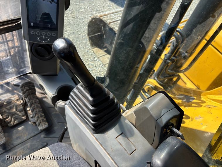 image for item DU1438 2018 Caterpillar 326F L long reach excavator