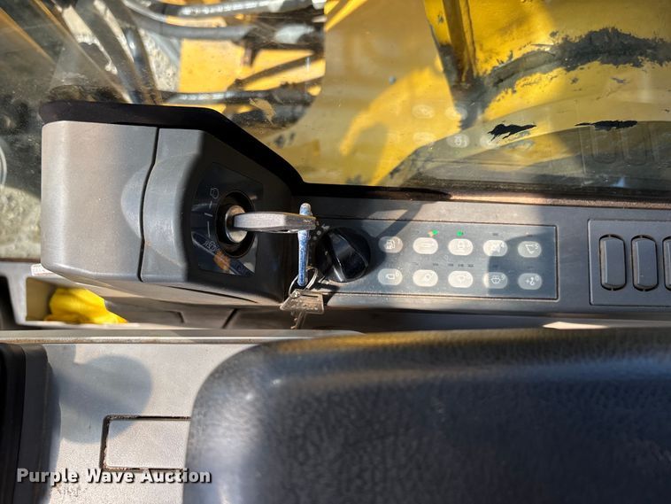 image for item DU1438 2018 Caterpillar 326F L long reach excavator