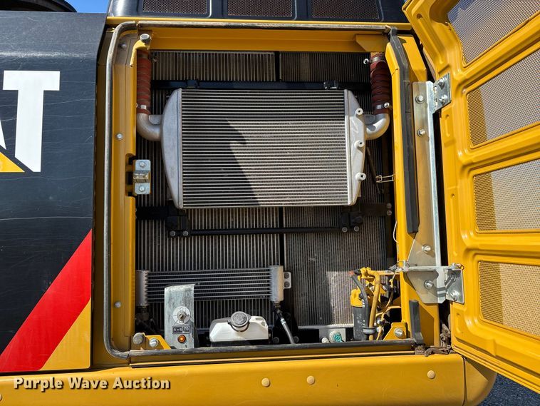 image for item DU1438 2018 Caterpillar 326F L long reach excavator