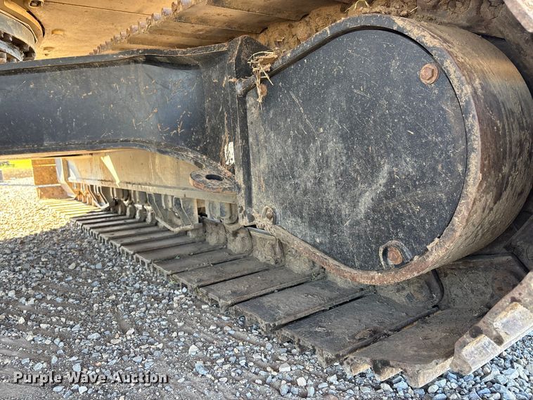 image for item DU1438 2018 Caterpillar 326F L long reach excavator