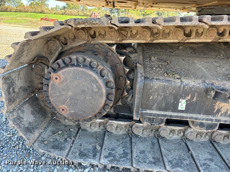 image for item DU1438 2018 Caterpillar 326F L long reach excavator