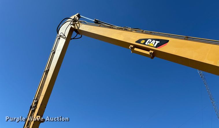 image for item DU1439 2013 Caterpillar 324E L long reach excavator