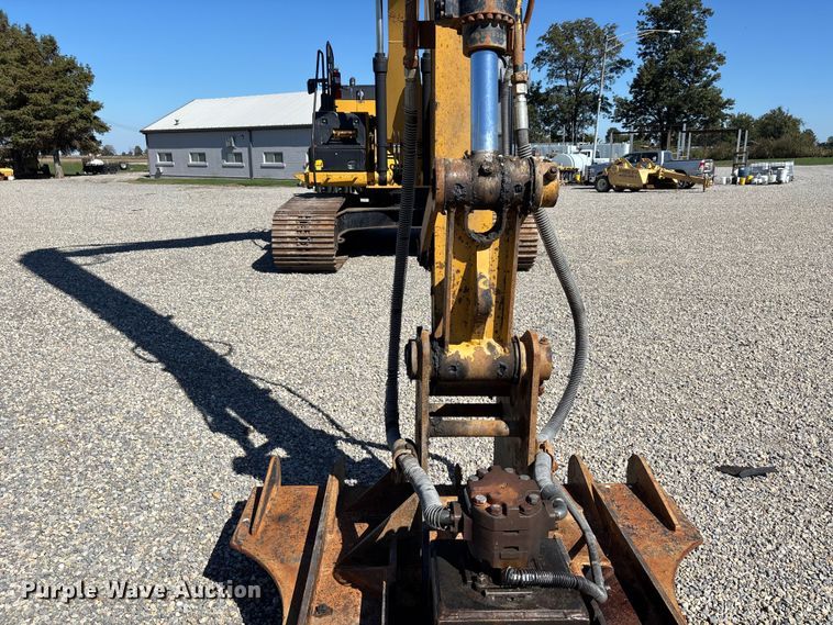 image for item DU1439 2013 Caterpillar 324E L long reach excavator