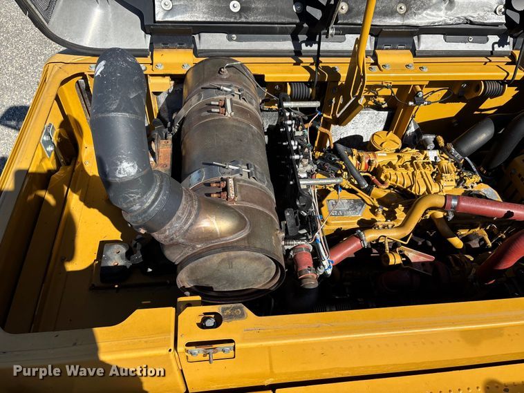 image for item DU1439 2013 Caterpillar 324E L long reach excavator