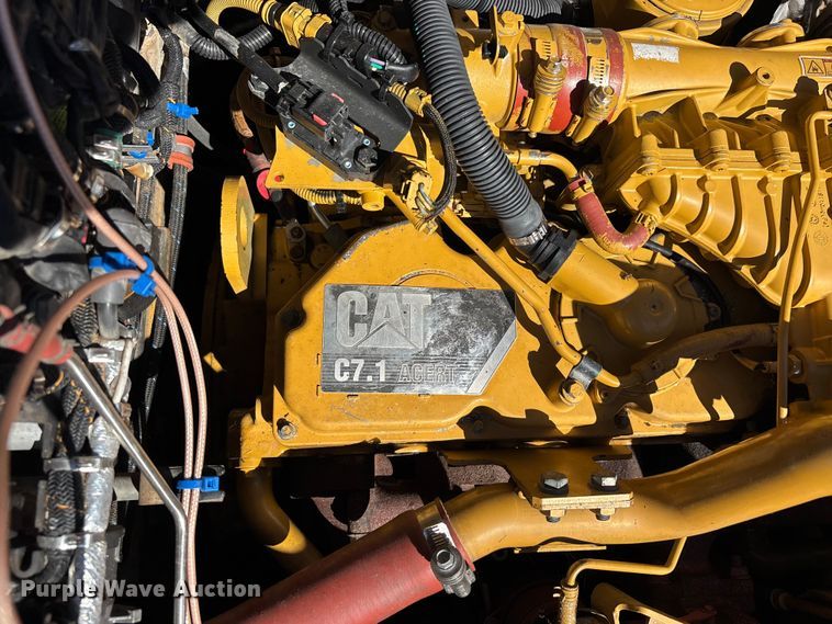image for item DU1439 2013 Caterpillar 324E L long reach excavator