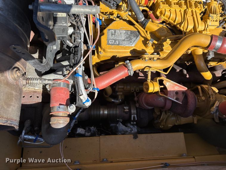 image for item DU1439 2013 Caterpillar 324E L long reach excavator