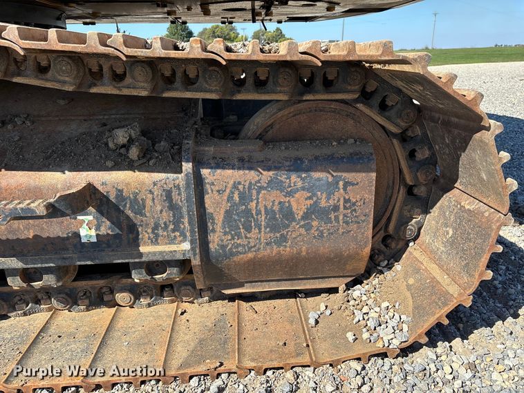 image for item DU1439 2013 Caterpillar 324E L long reach excavator