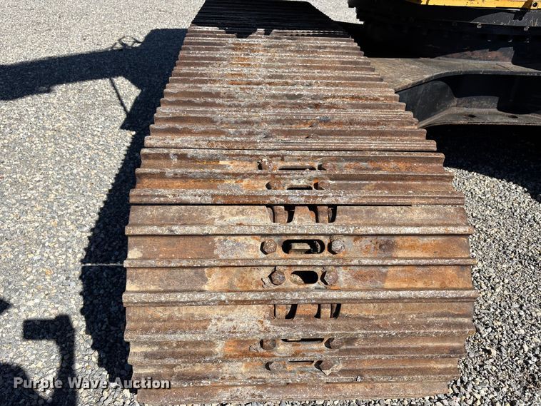 image for item DU1439 2013 Caterpillar 324E L long reach excavator