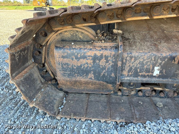 image for item DU1439 2013 Caterpillar 324E L long reach excavator