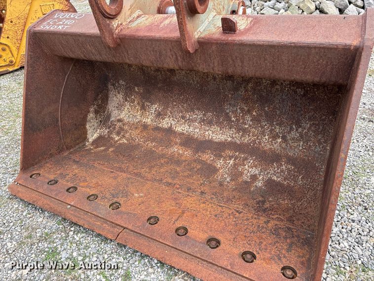 image for item DU1442 ESCO excavator bucket