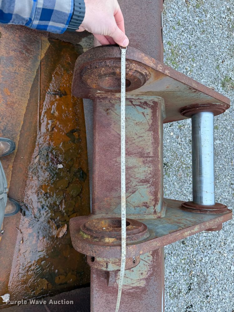 image for item DU1442 ESCO excavator bucket