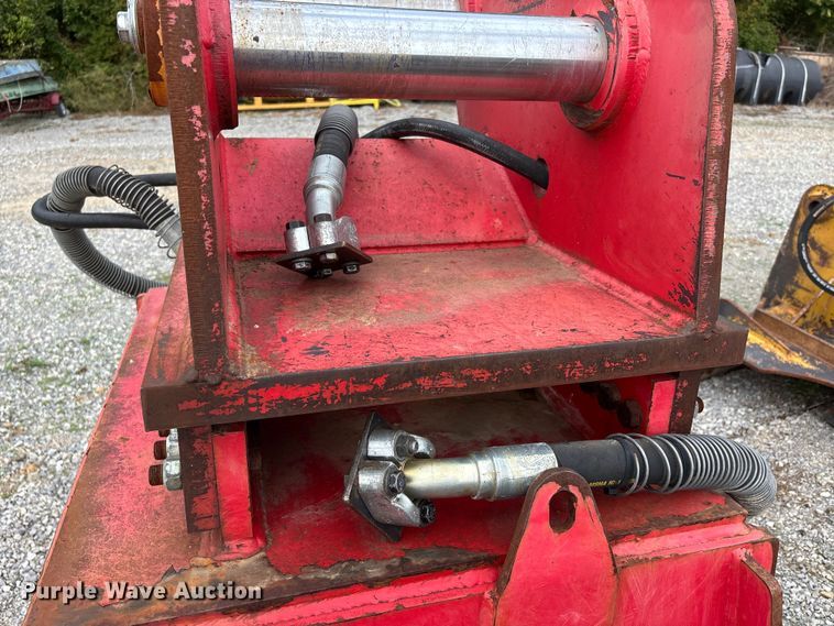 image for item DU1443 Fecon excavator mulcher