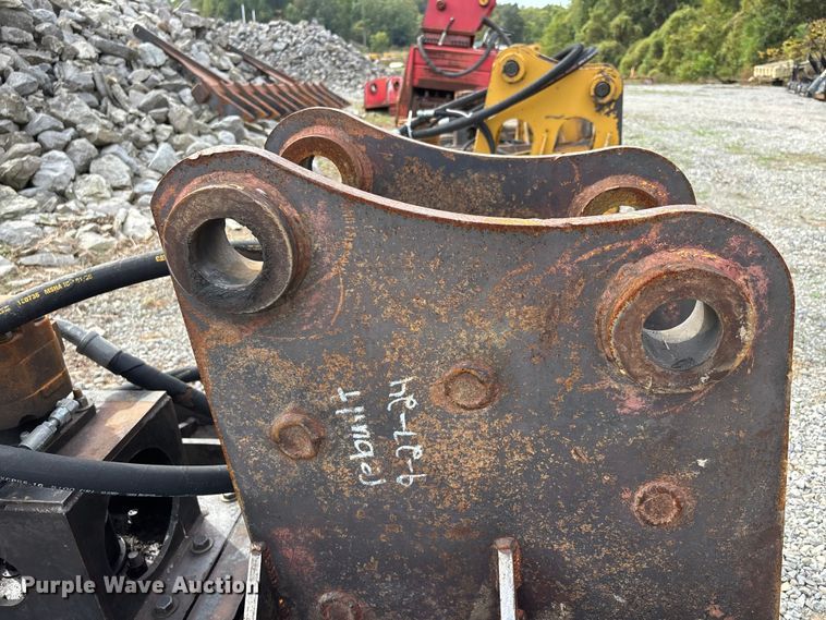 image for item DU1445 Excavator brush cutter