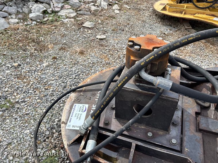 image for item DU1445 Excavator brush cutter