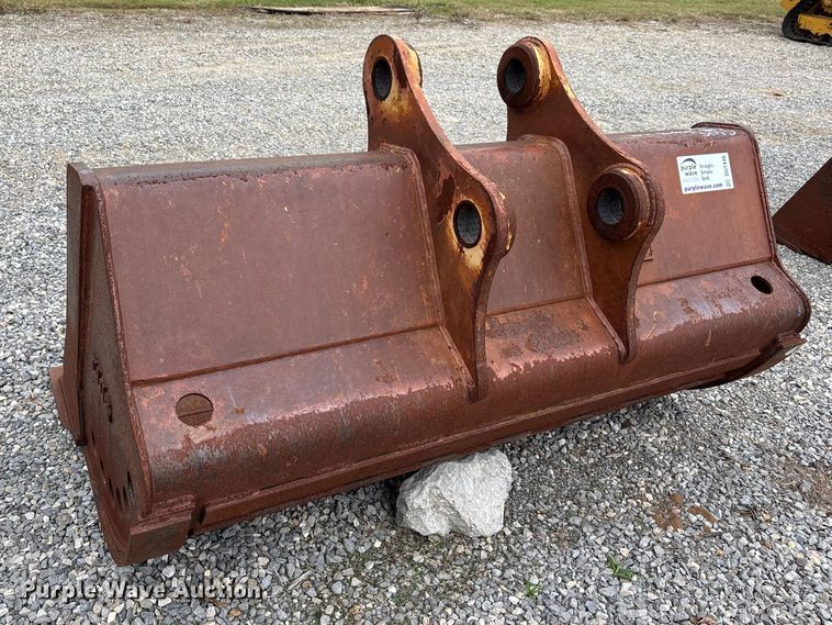 image for item DU1446 CWS excavator bucket