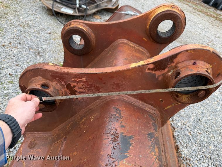 image for item DU1446 CWS excavator bucket