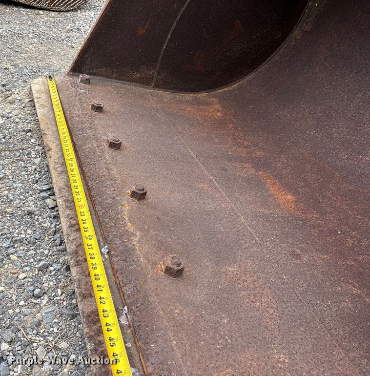 image for item DU1447 ESCO excavator bucket